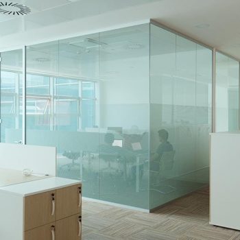 ristrutturazione-e-arredo-per-nuovi-uffici-operativi-a-milano-208944