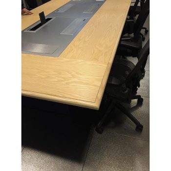 tavolo-tecnologico-210489